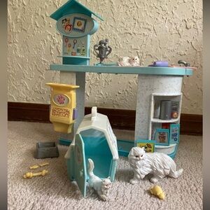 Barbie Groom ‘N Care Center Playset